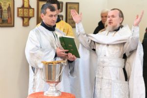 Введенский храм, п. Апрель