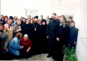 Июнь 1999г Вл. Ростислав уже Томский и Асиновский по приглашению администрации Области приехал в Магадан на День Города