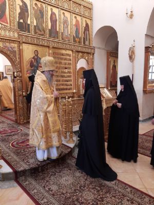 Божественная литургия в монастыре в Горнем