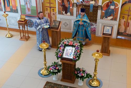 Введенский храм, п. Апрель