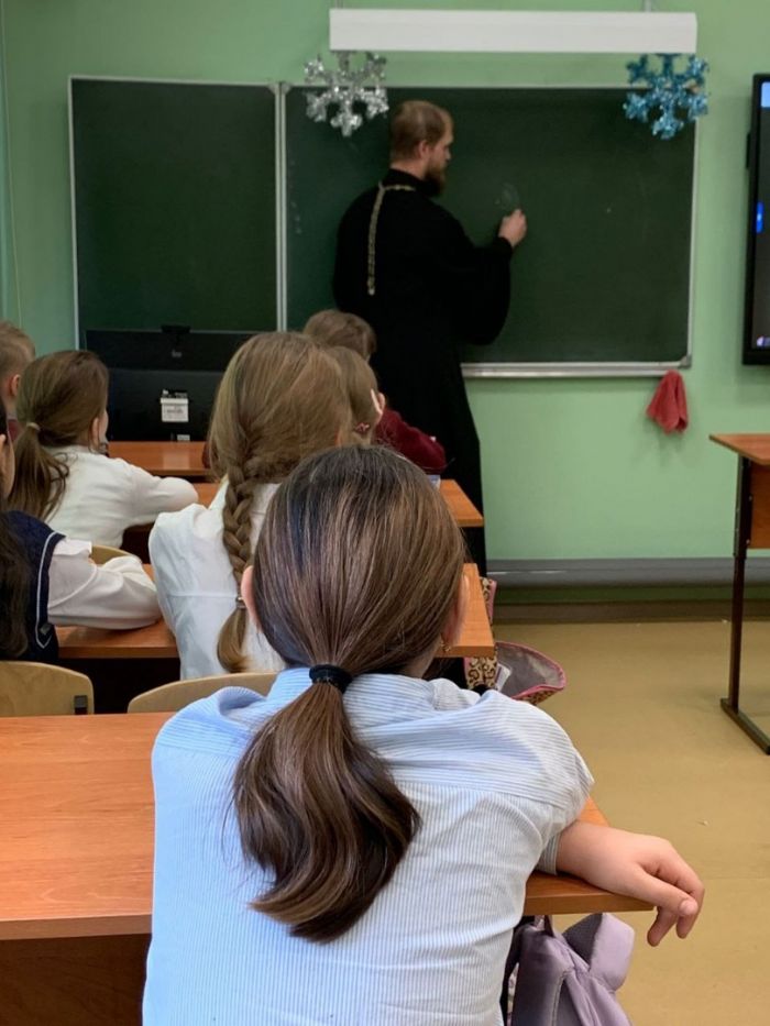 Иерей Сергий Шитиков, СОШ 5