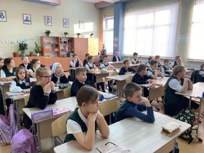 Иерей Алексий Самсонов, СОШ 16