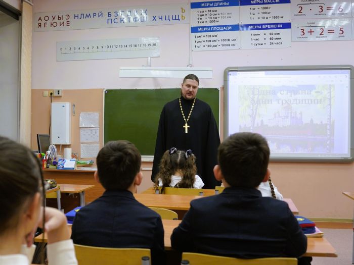 Иерей Николай Попов, Гимназия 6