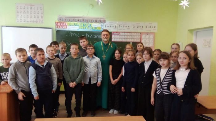 Протоиерей Максим Миронов, Зоркальцевская СОШ