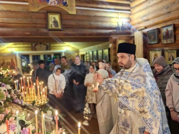 Свято-Никольский храм, п. Зональная Станция